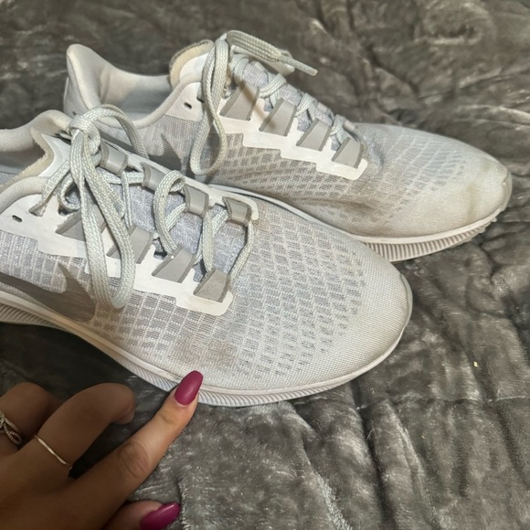 Nike Running White Gray Silver Zoom Shoes Pegasus - Picture 8 of 9